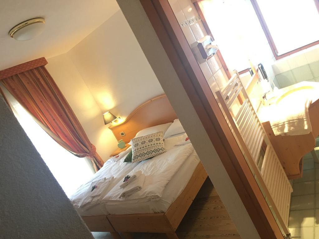 I Tre Magli Hotel Dimaro Exterior photo