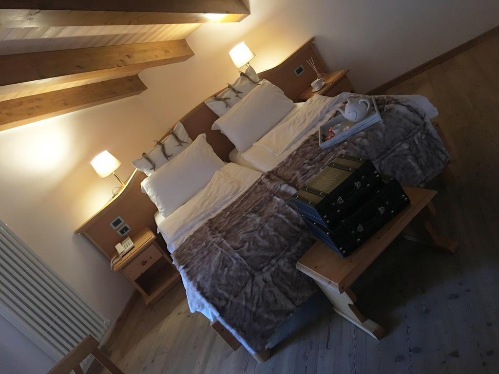 I Tre Magli Hotel Dimaro Exterior photo