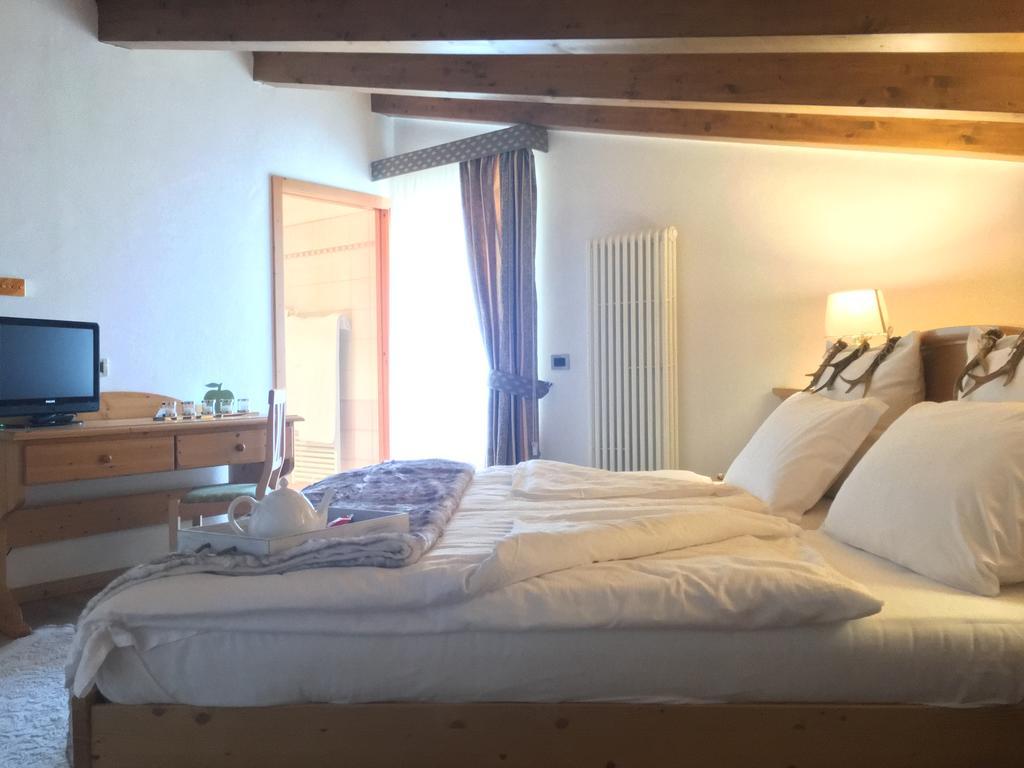 I Tre Magli Hotel Dimaro Exterior photo