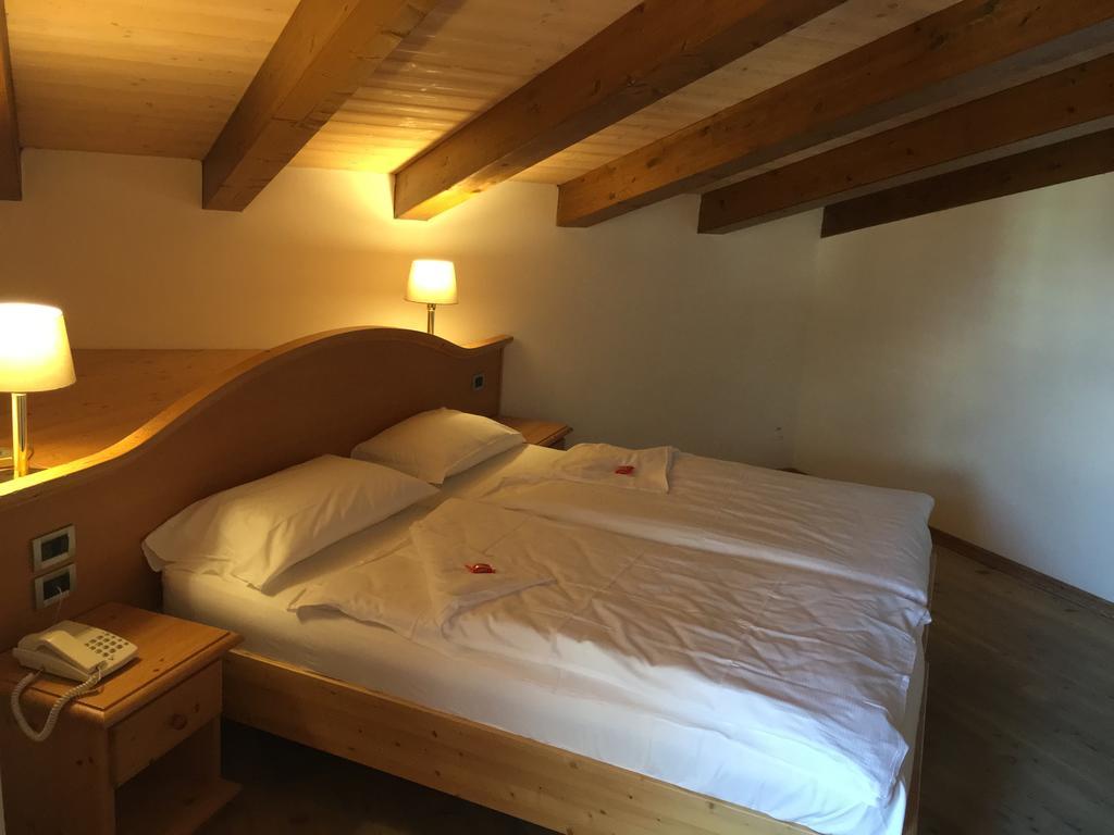 I Tre Magli Hotel Dimaro Exterior photo